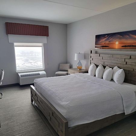 Hampton Inn & Suites Erie Bayfront Eksteriør billede