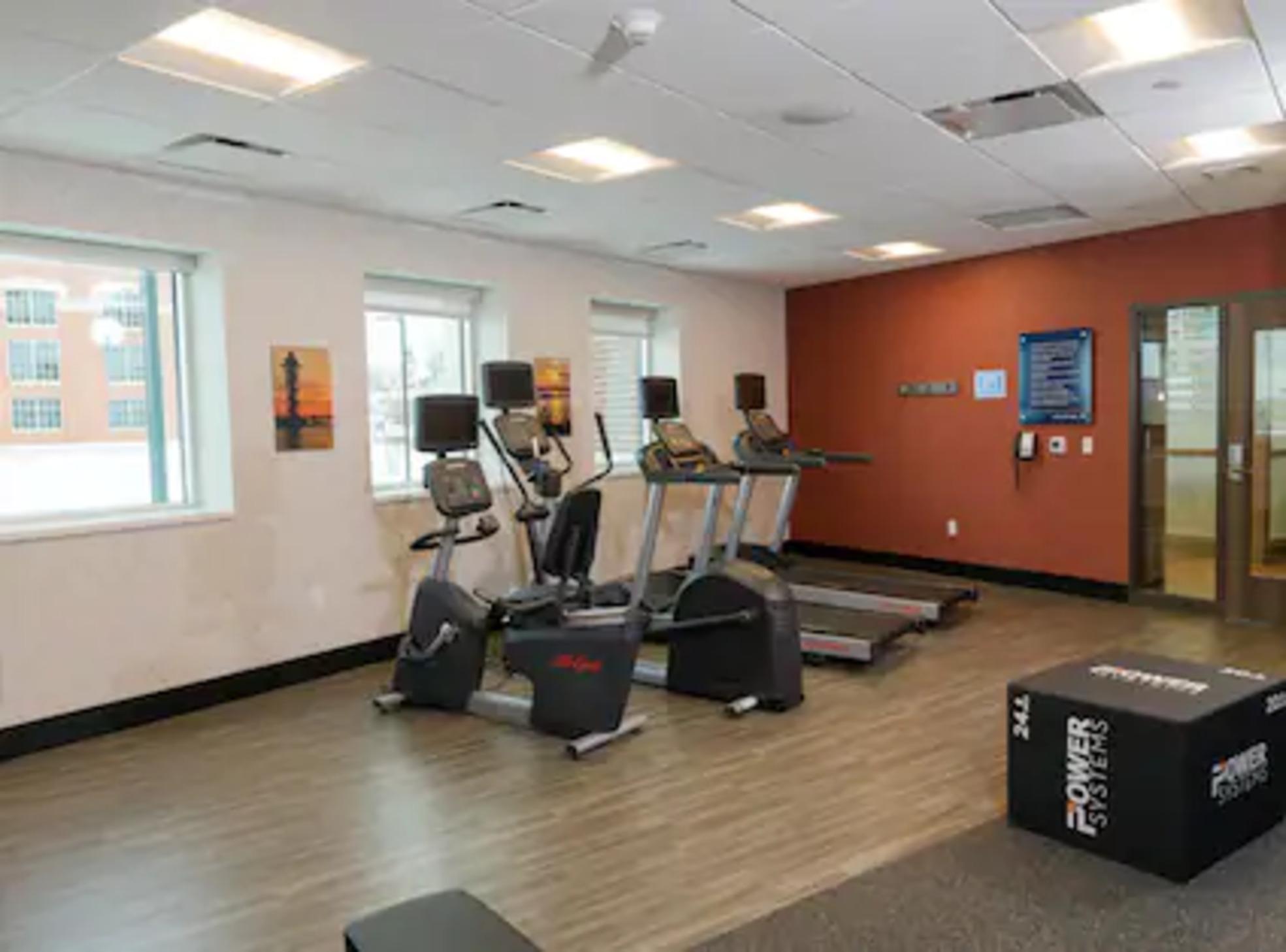 Hampton Inn & Suites Erie Bayfront Eksteriør billede