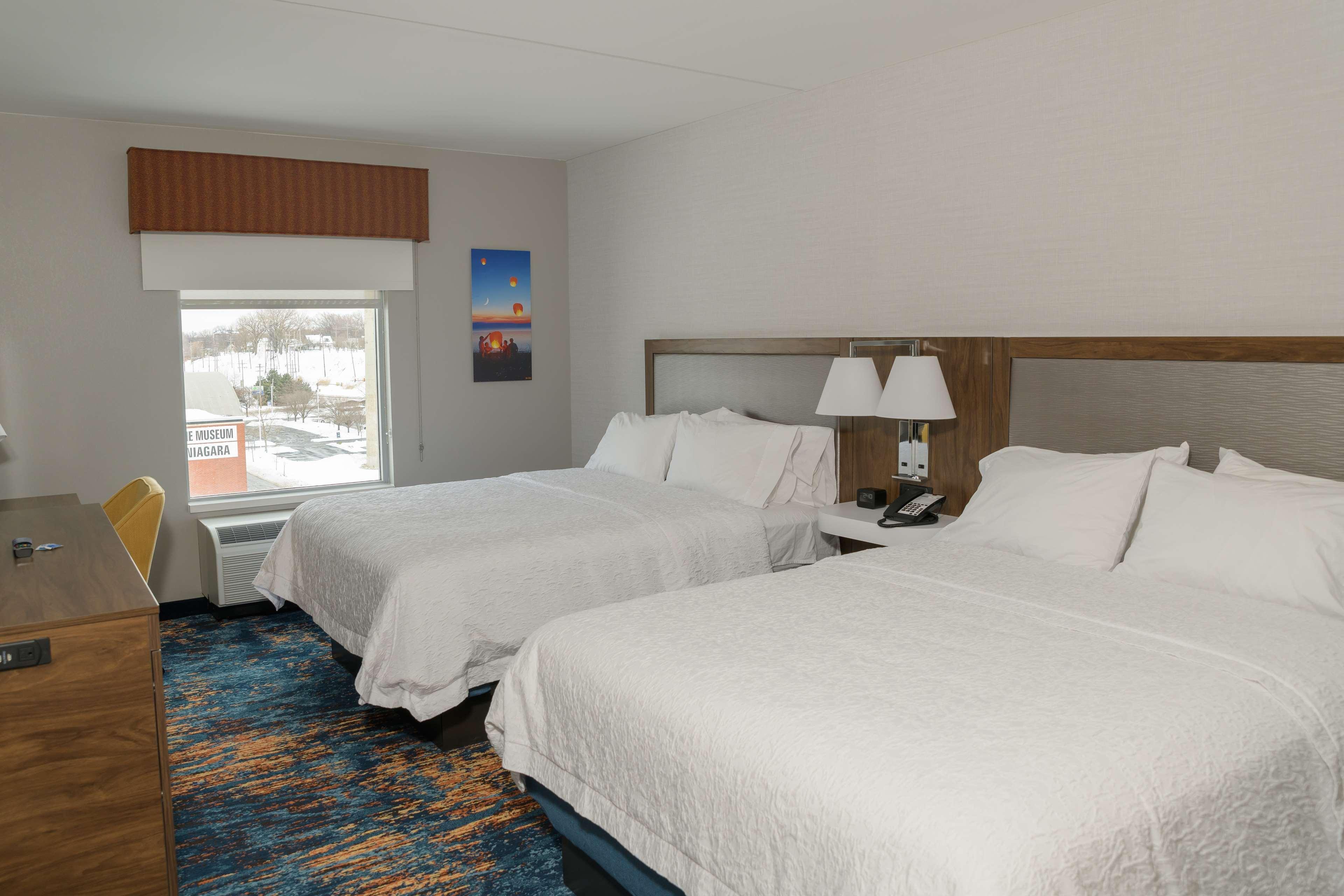 Hampton Inn & Suites Erie Bayfront Eksteriør billede