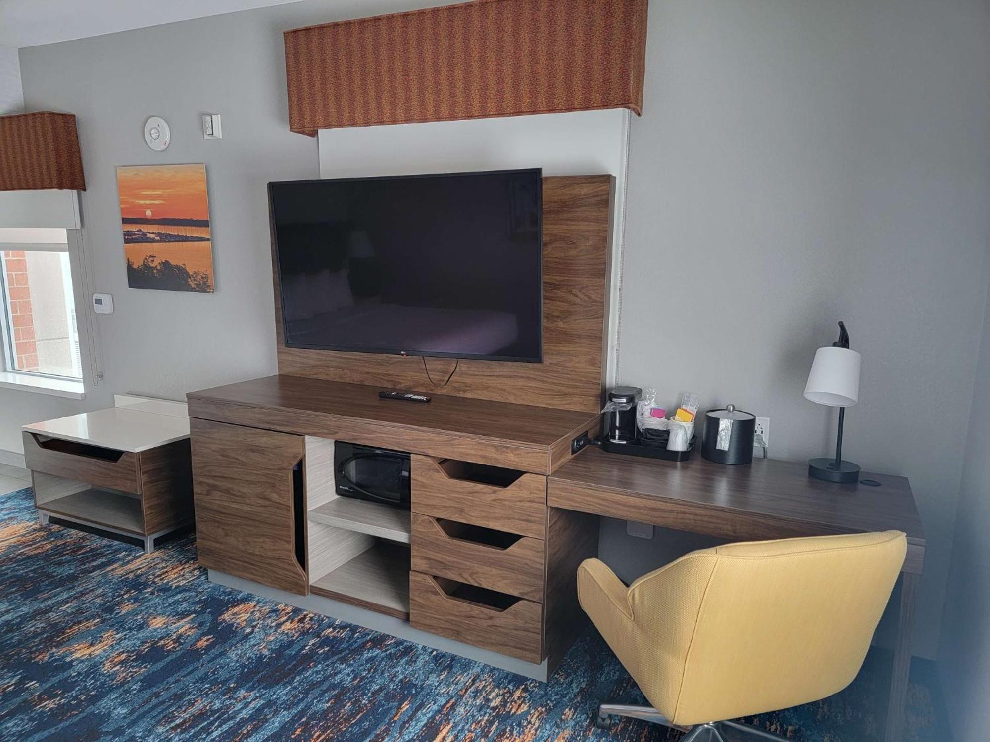Hampton Inn & Suites Erie Bayfront Eksteriør billede
