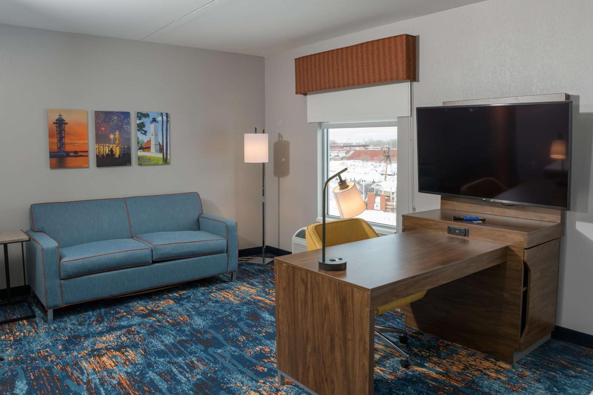 Hampton Inn & Suites Erie Bayfront Eksteriør billede